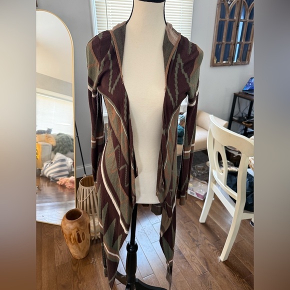 ONE WORLD Sweaters - ONE WORLD Live and let live SOFT Multicolor Geometric Cardigan W hood